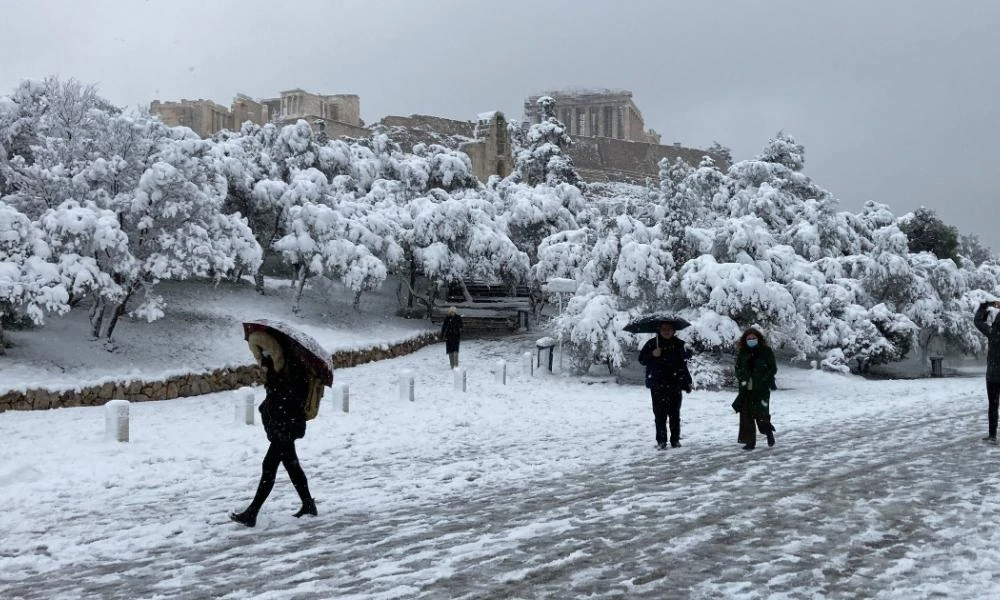 Καιρός: Σε ποιες περιοχές της Αττικής θα έχει παγετό και χιόνι